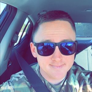 Meet your Posher, Justin